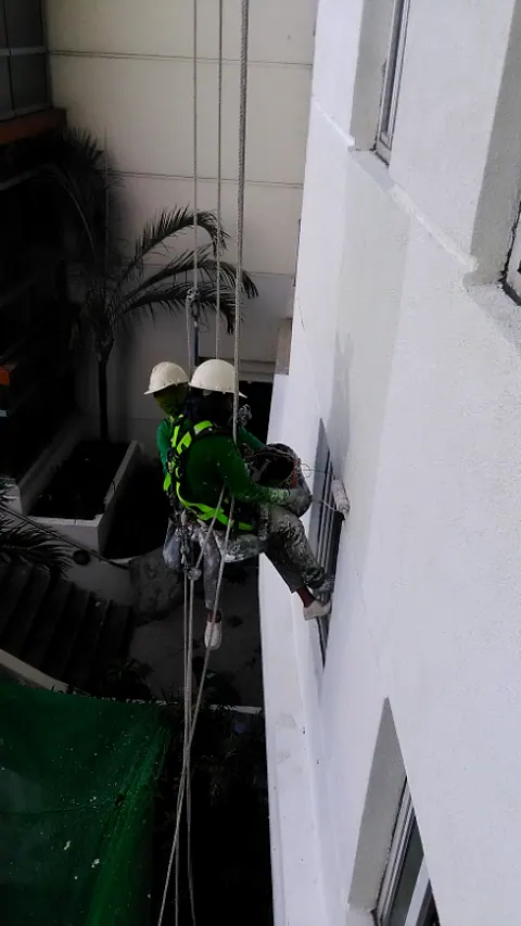 Exterior Walls Painting: URABES crew on site, photo 18 of 18