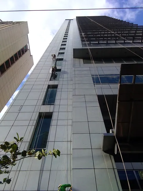 Glass and ACP Glazing (Sealant): URABES crew on site, photo 7 of 20