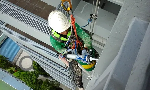 Glass and ACP Glazing (Sealant): URABES crew on site, photo 13 of 20
