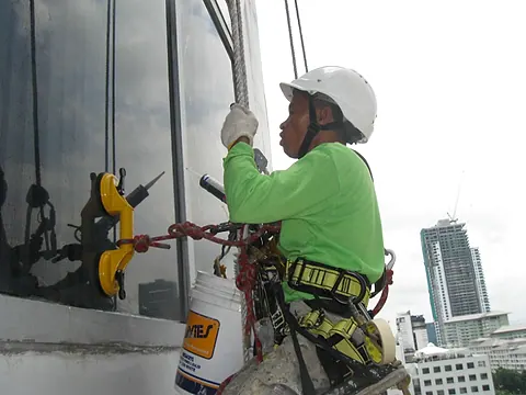 Glass and ACP Glazing (Sealant): URABES crew on site, photo 17 of 20